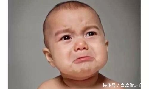 男孩|“妈妈,你肚子上有疤”妈妈说出原因后,4岁男孩的举动让人惊讶