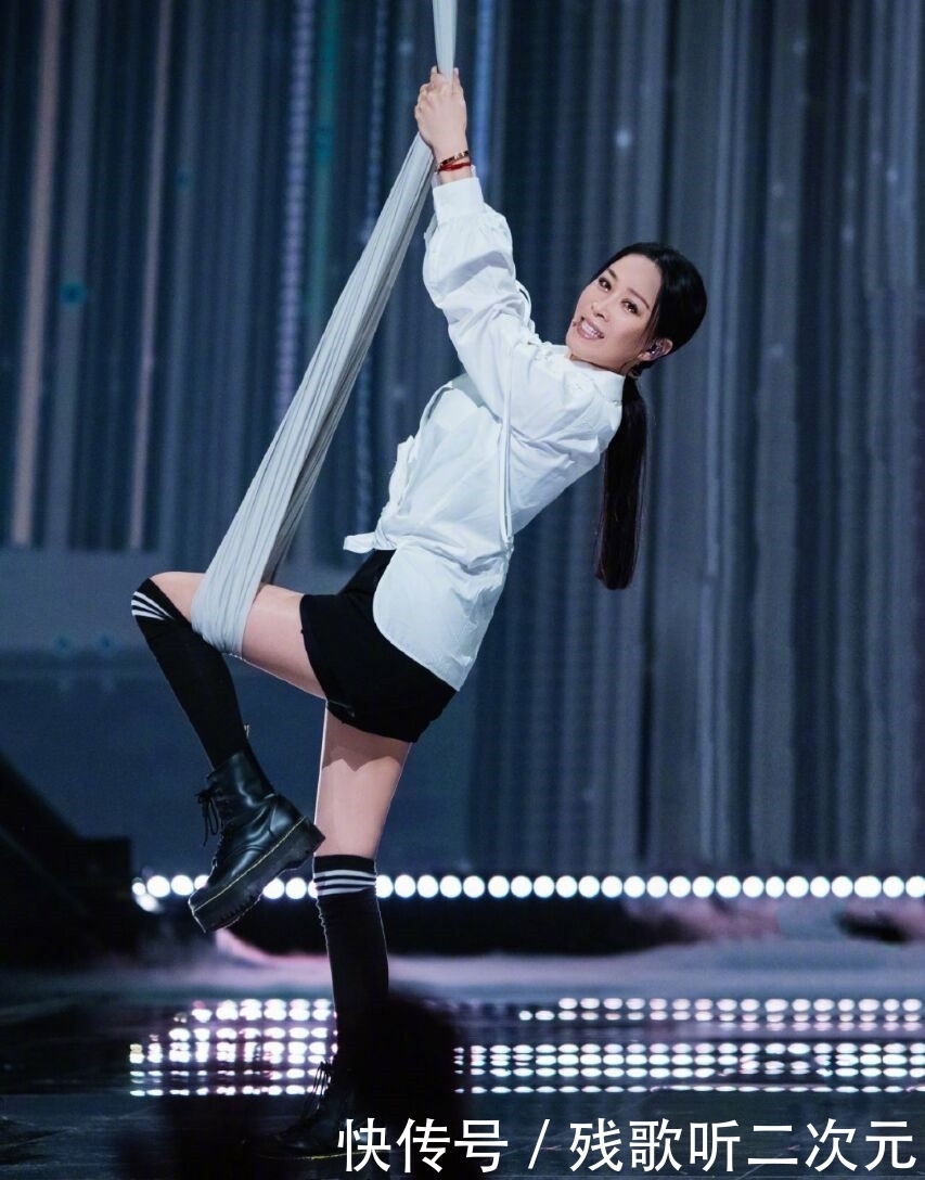 肖战为那英打call,文案像极了追星族,这是什么神仙情谊