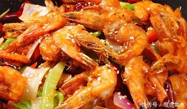孩子多吃的“香辣菜”，滋溜冒油，酥脆爽口，越吃越想吃