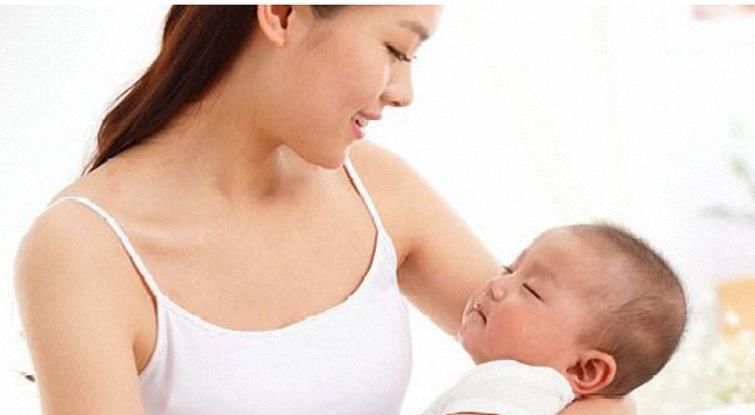 六个月|婴儿1个月,3个月,6个月应该怎么抱?父母应该了解