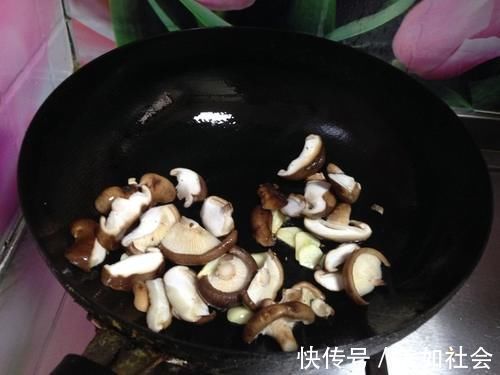 增强免疫力|家里条件再不好，这蔬菜也要隔天吃一次，增强免疫力，身体好！