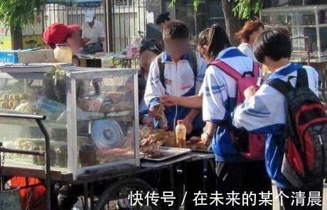 儿科医生|7岁儿子肠胃衰竭,大夫怒斥到:3种肉食不让娃碰,脾胃易变差