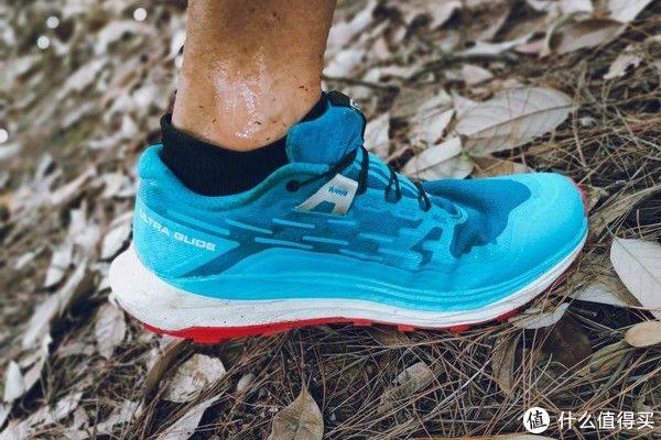 glide 我今年最期待的越野跑鞋，没有之一——Salomon Ultra Glide长距离越野跑鞋