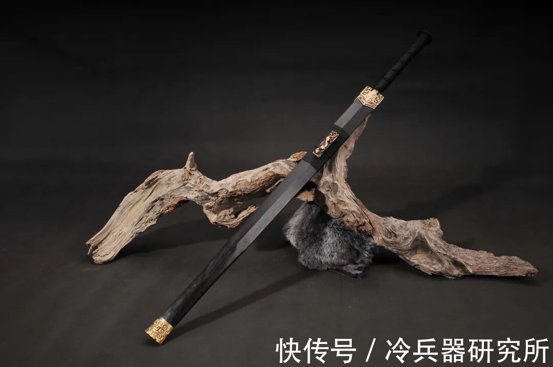 明清|汉剑2000年前能卖到黑海,明清刀剑却成非洲水平?中国冷兵器真退步了吗