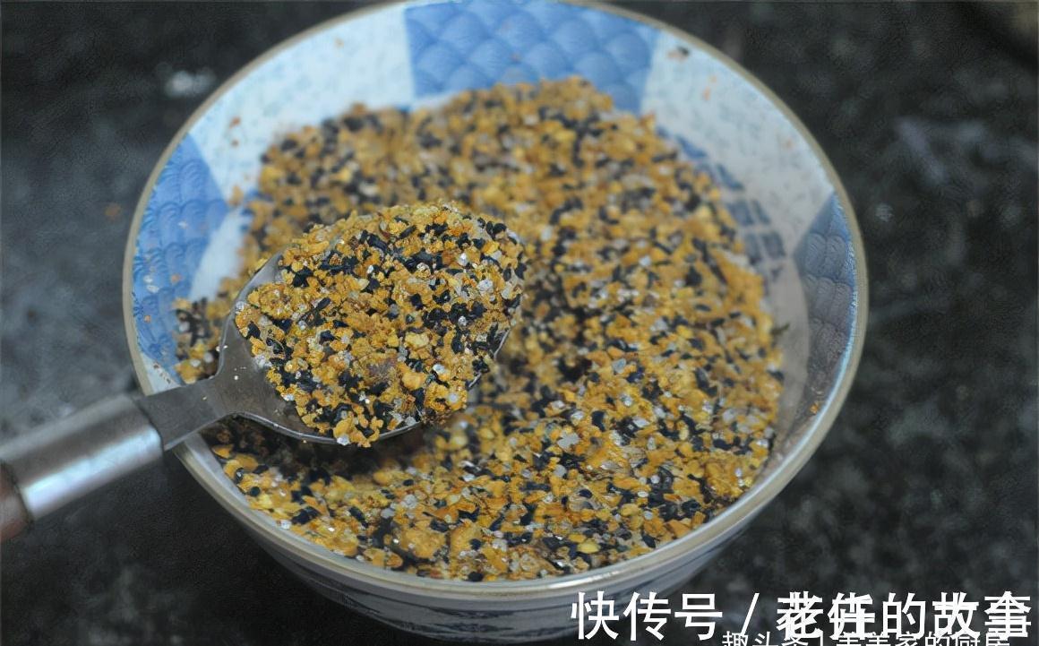 火龙果糍|便秘长痘反反复复?秋天该吃此物!搓一搓撒点粉,香甜软糯好解馋