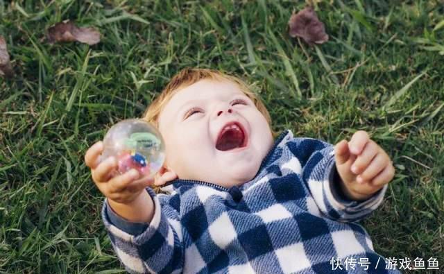 孩子|孩子不会分享就是自私鬼,家长可别乱贴标签,孩子很无辜