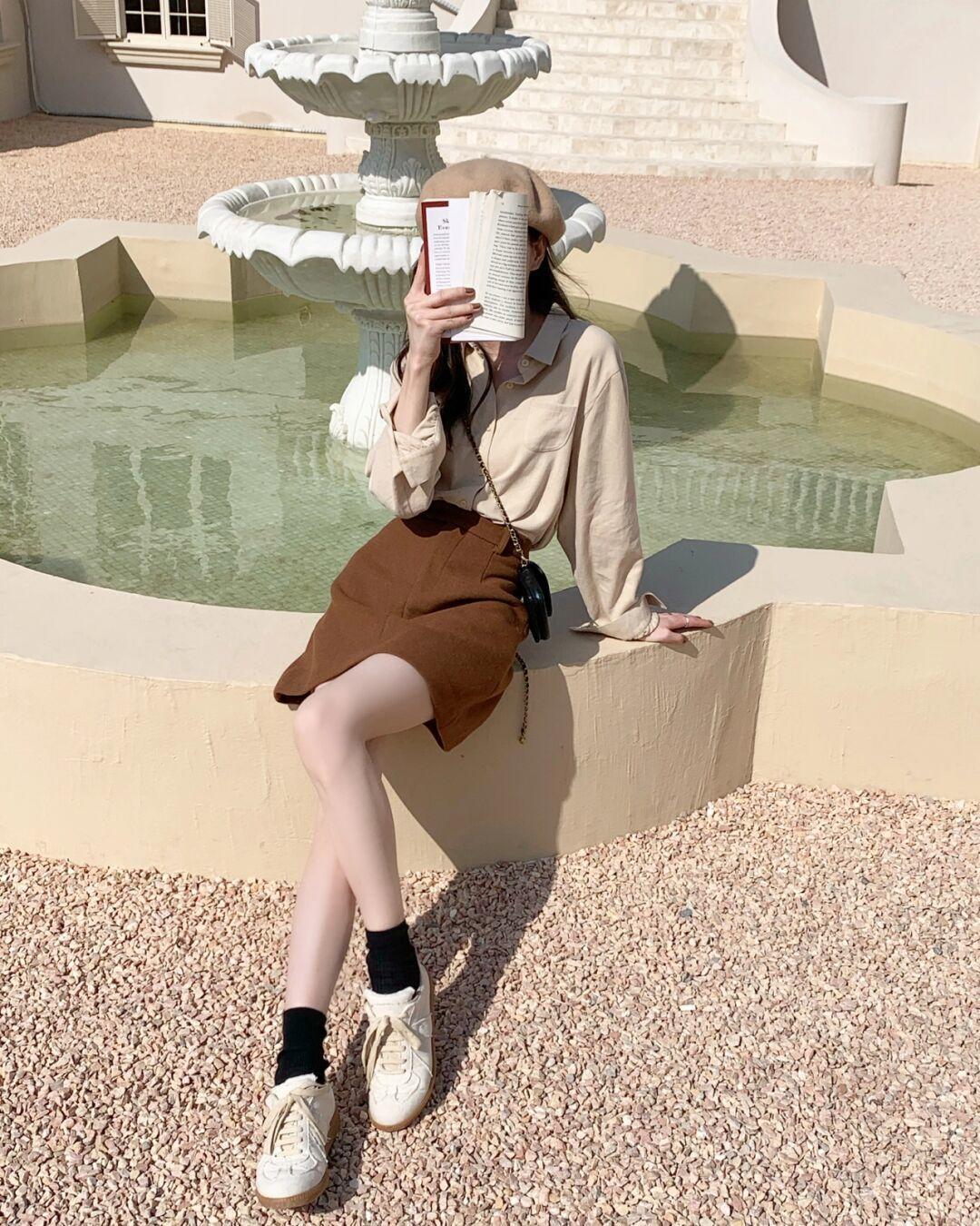 羽绒服|周末出去约会怎么穿得保暖又好看!不如试一试蕾丝花边羽绒服+格子半身裙