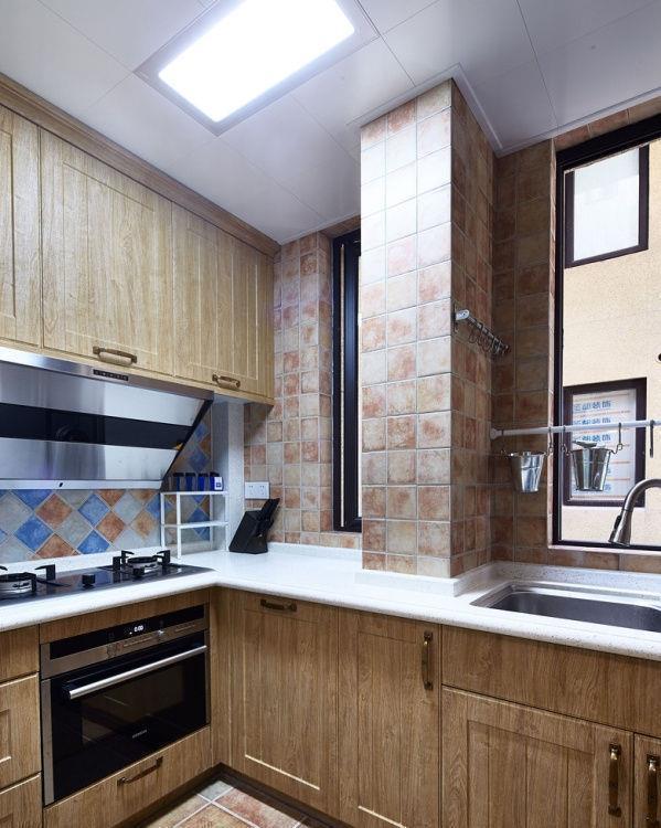 阳台|媳妇坚持阳台加高30公分,居然多出一间房,父母来也有的住