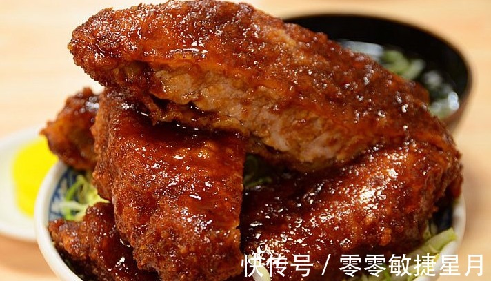 酱汁|教你一道“酱汁猪排”的做法,肉质鲜嫩,一出锅孩子们就抢着吃!