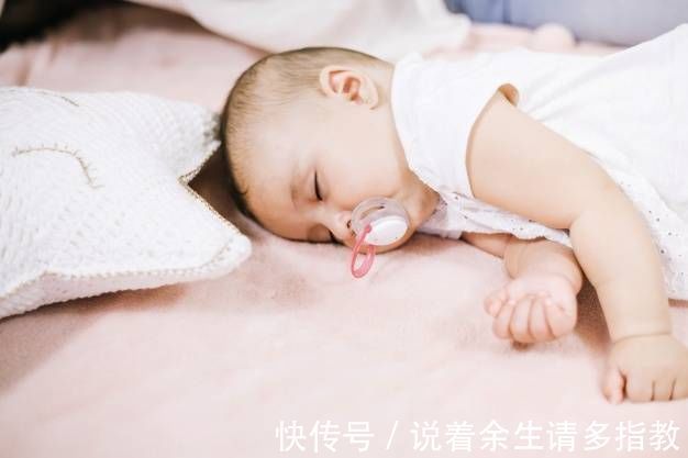 宝宝|2岁儿子总学“金鱼嘴”,全家都说好玩,奶奶一掰开嘴直奔医院