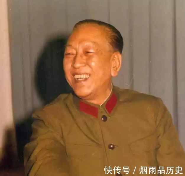 许多著名领导人的子女聚集在一起,怀念这位老将军