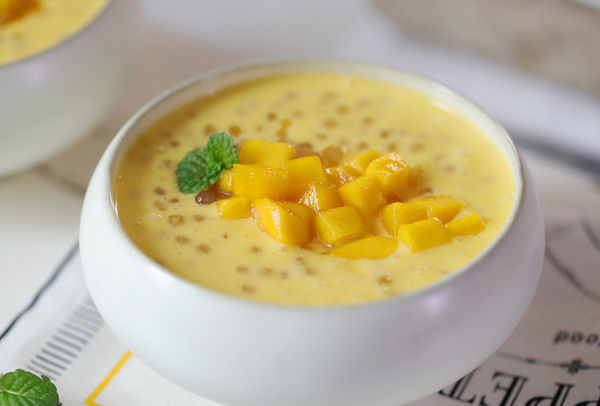 椰汁芒果西米露