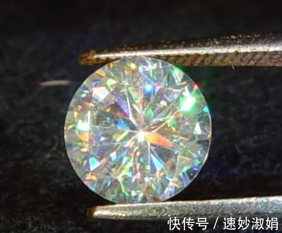 色散值|脆弱且美丽的稀有宝石,比钻石的火彩强几倍,晶体如雪花那样梦幻