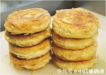 长条|千层油酥饼照这个方法做,金黄酥脆,咬一口,脆到掉渣,满口生香