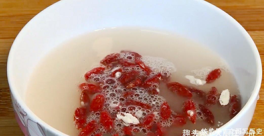 枸杞|橘子皮别再扔掉了,用水煮一煮,没想到这么实用,看完后涨见识了