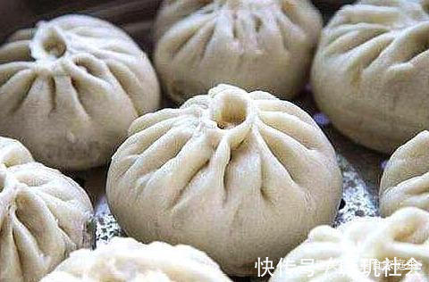 蒸包子|蒸包子总是“掉底”只因忽略这几步，这样做，包子蒸的香软可口