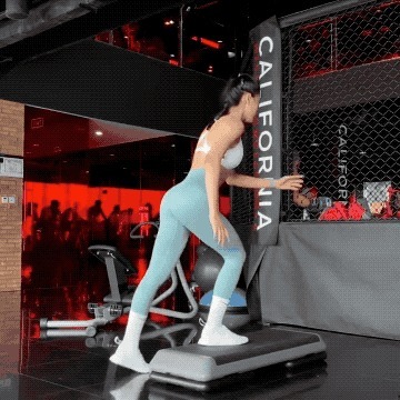 减脂|一个台阶3个动作，轻松塑形又瘦身，锻炼一个月就有效果！