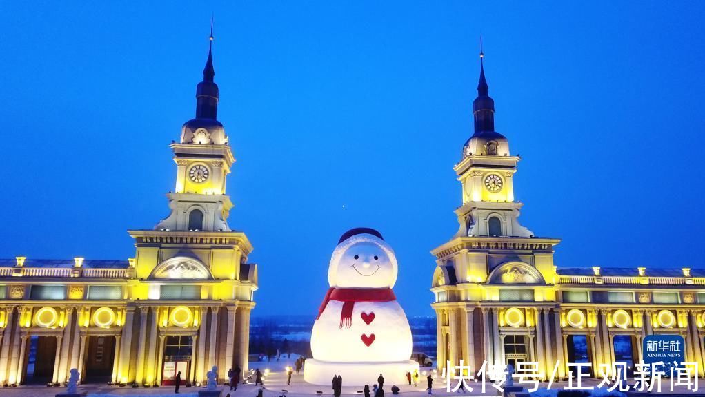 松花江|巨型雪人亮相哈尔滨松花江畔