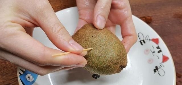 你家还在吃猕猴桃吗现在知道还不算晚,看完记得分享身边人