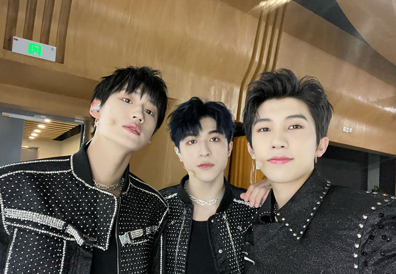 into1|帶薪玩游戲第一人，INTO1錄制王者榮耀綜藝，主動要求加錄4小時