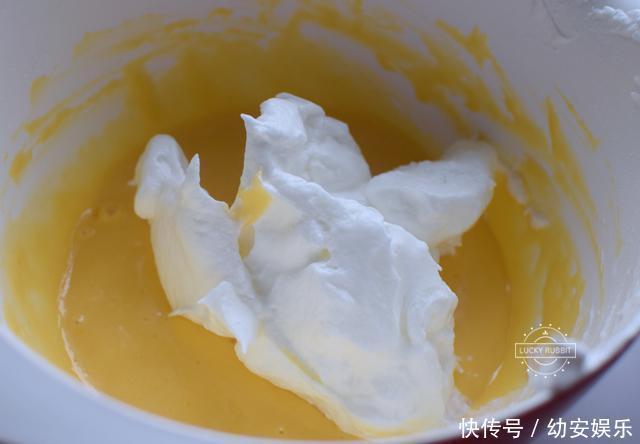 电饭锅蛋糕不蓬松还塌陷?注意这几个细节,我做一次就成功