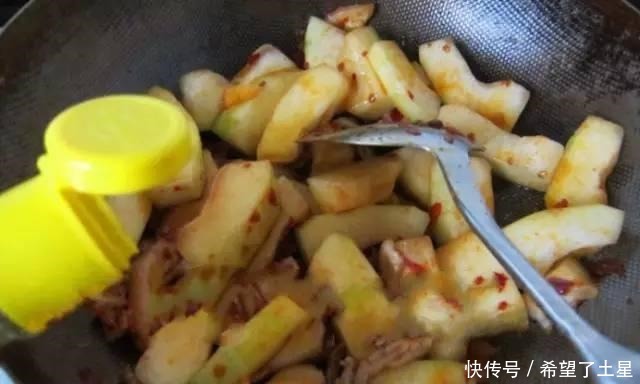  做法简单，味道鲜美，保你米饭连吃三大碗！