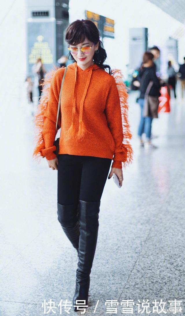 50岁女人穿衣不显老！记住这3点最关键，时髦气质更显年轻！