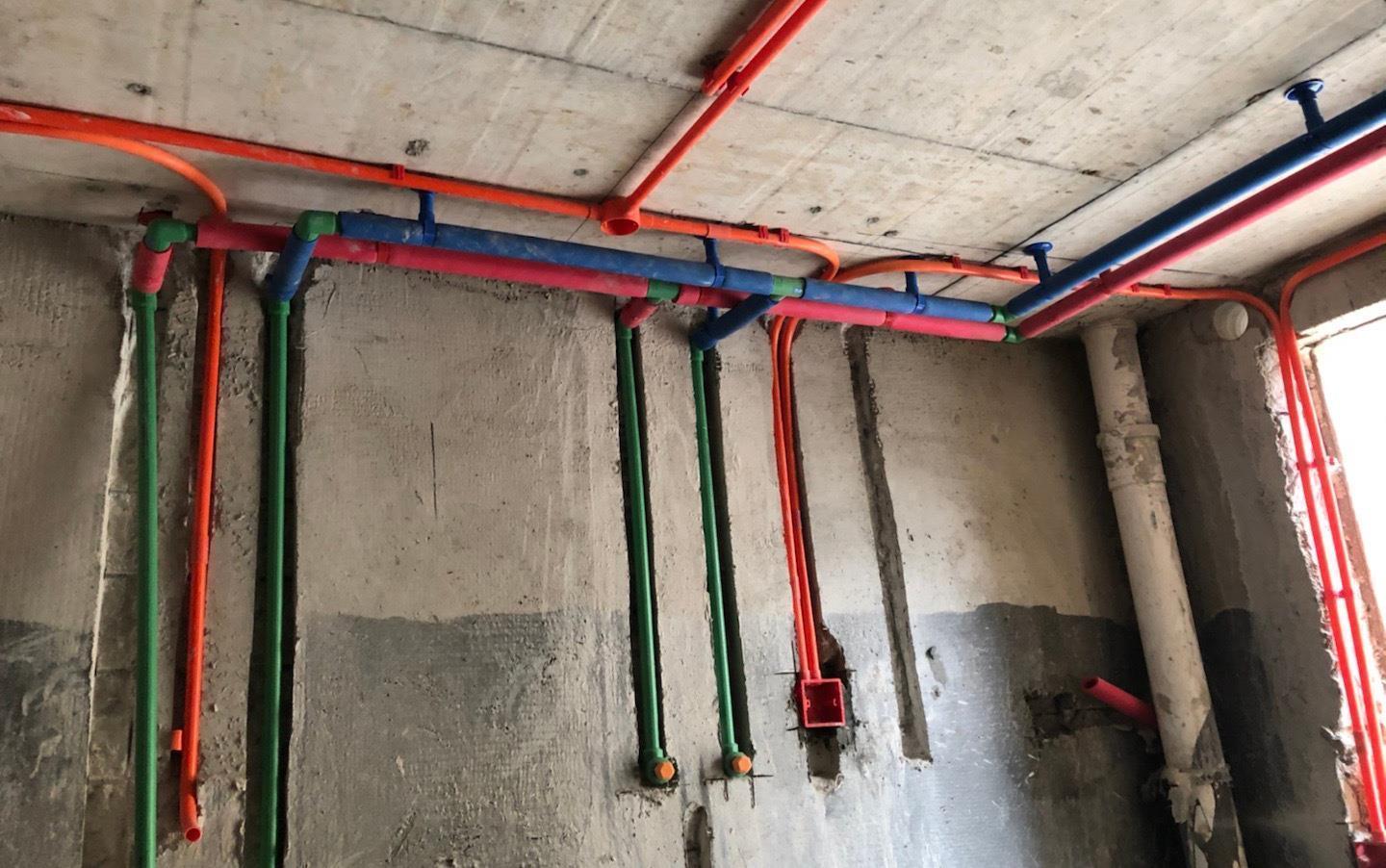 装修公司|装修工头忠告:水电改造时,留意这些“坑”,都是装修公司的套路