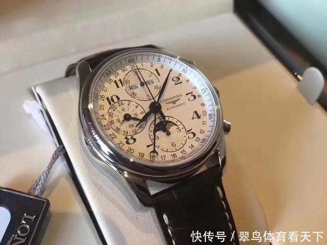 活力冬日搭配,浪琴腕间时计,释放男士优雅灵动魅力!