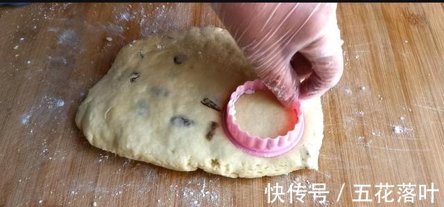 「司康松饼」成功完美有窍门,松软美味零失败,下午茶必吃!