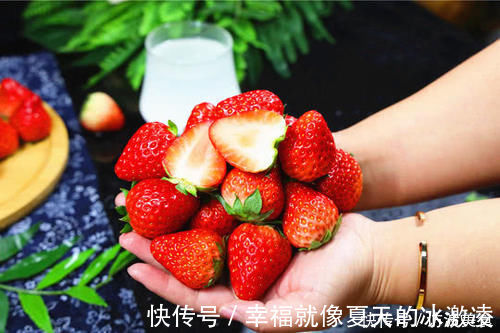 妙招|清水洗草莓,比没洗还脏,教您2个小妙招,虫卵和污垢自动溜出来