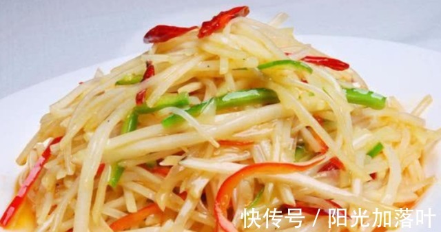 炒土豆丝要放几次醋很多人放少了,难怪不爽脆不酸香!