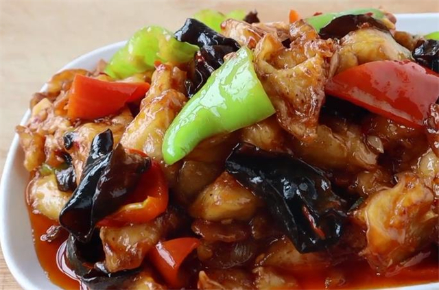 茄子|难怪饭店的红烧茄子那么好吃,原来做法诀窍如此简单,太香了