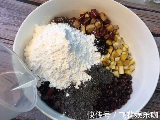 粘豆包|早餐最爱吃它,软糯香甜,低脂营养又美味,吃多也不怕长胖