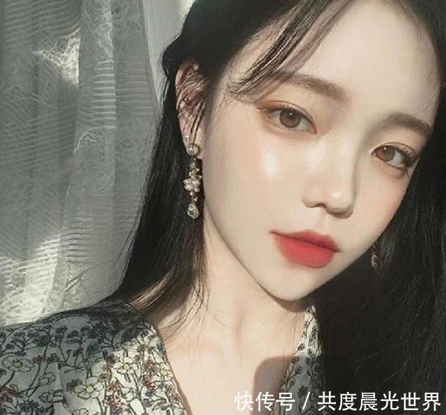 女孩子身上有这五个特征，男神心目中的女神，美得毫无抵抗力