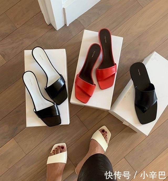venet凉鞋挑选有讲究:今夏入手就要着重这个简约贵气的设计!