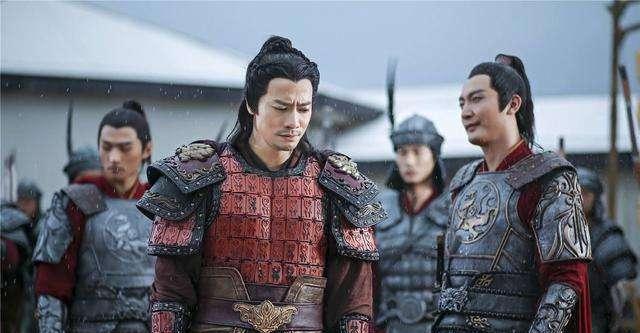 命人|他见军营中驴的耳朵被割，便立即命人伐木建城，最后救了全军将士