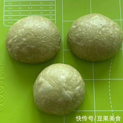 炎炎夏日|#夏日开胃餐#炎炎夏日一抹绿～港式抹茶吐司
