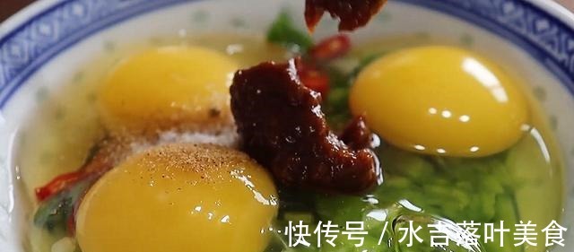 自从玉米面学会这样做，我家的正餐三顿两顿都吃它，低脂又解馋！