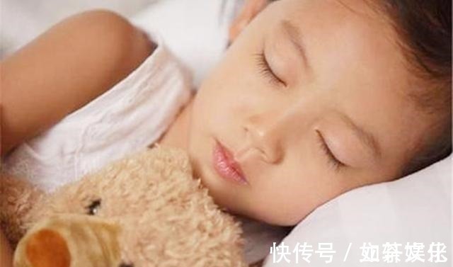 性格|宝宝的这4种睡姿，暗示着宝宝的内在“性格”，是第一种的恭喜你