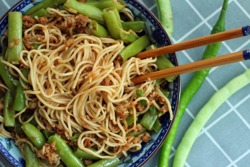 这么做面条,好吃到盘底都要舔光,儿子天天嚷着要吃