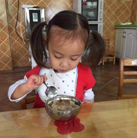 一日三餐|7岁女童2年没长个，只因常吃2种饭，儿科医生别再给孩子喂了