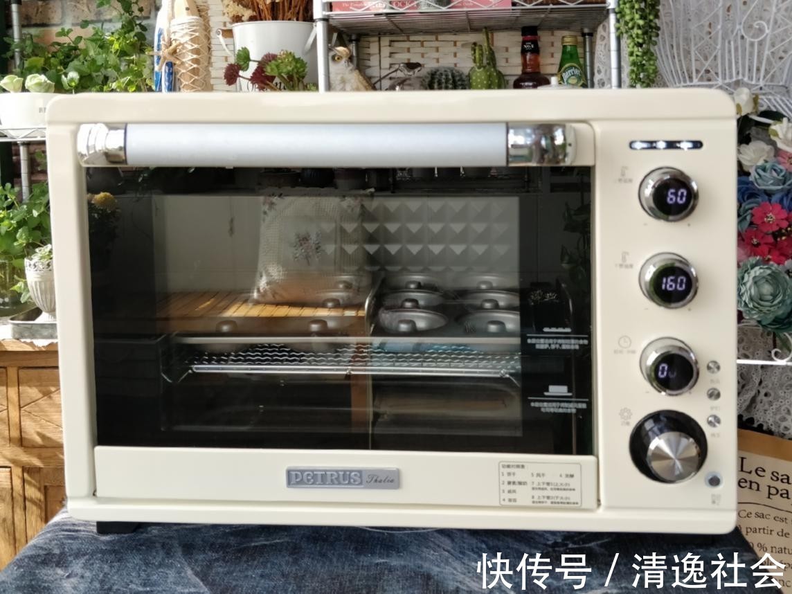 卡通|软萌可爱的卡通甜甜圈,样子讨喜,吃起来超级满足