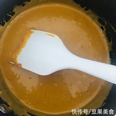 吃一次就上瘾的焦糖杏仁咸奶油蛋糕卷