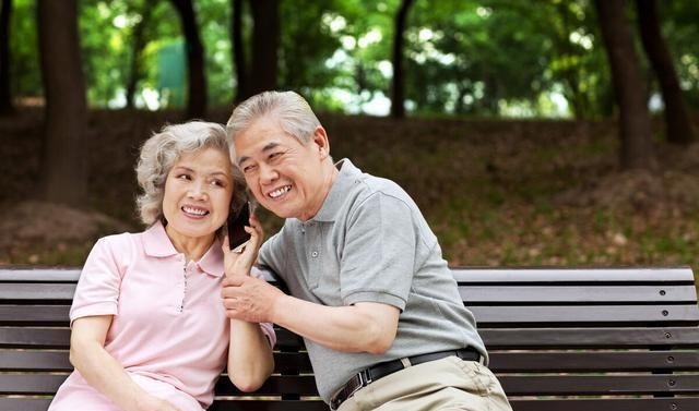 饮食习惯|老人瘦才更长寿?医生:60岁以上老人体重在这个范围内才健康