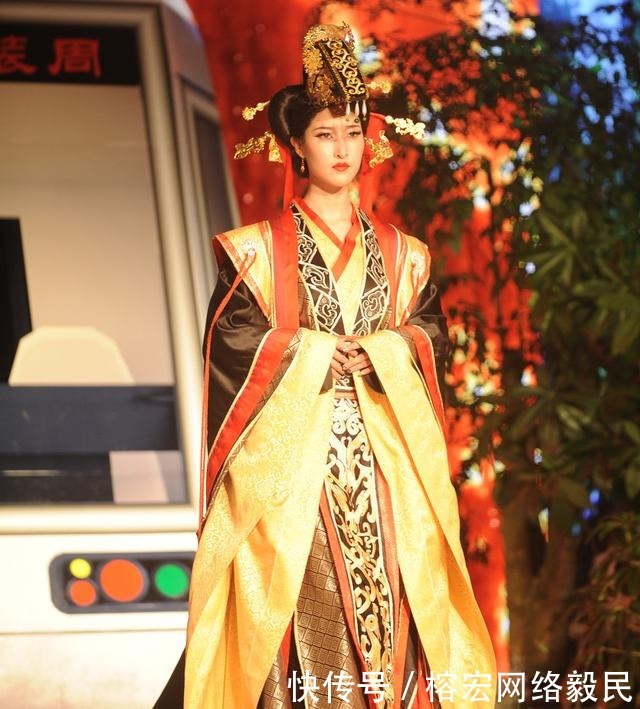 时期|论中国历史上唯一的女皇，武则天，是唐朝时期著名的开明君主