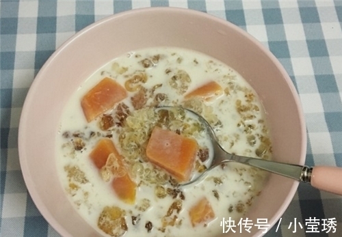 银耳|它是穷人的“燕窝”,一碗它相当于5碗银耳,40岁的人25岁的脸!