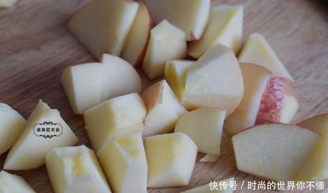 苹果煮着吃更有营养每天一碗,驱寒滋补赛人参,冷天喝特养人