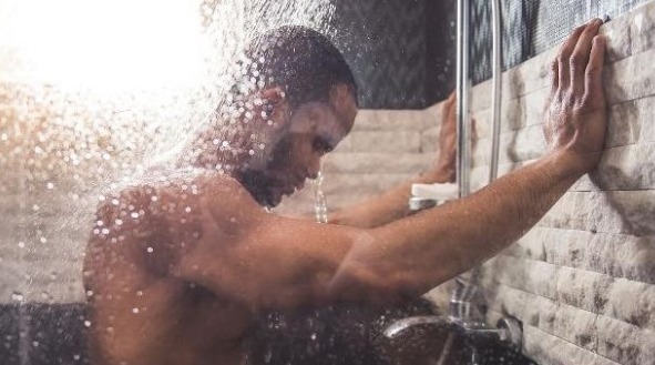 男性朋友|男人沐浴时，尽量洗2个“地方”，肾可能会“感谢”你