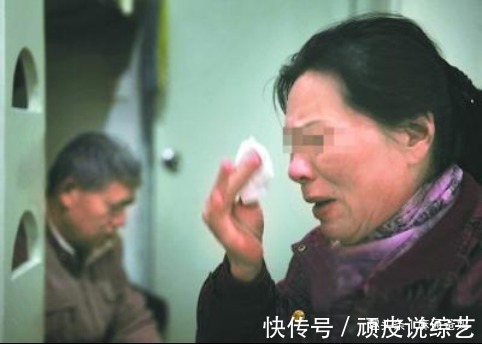 张女士|丁克20年夫妻想要孩子,剖腹产生下龙凤胎,生活并不如意